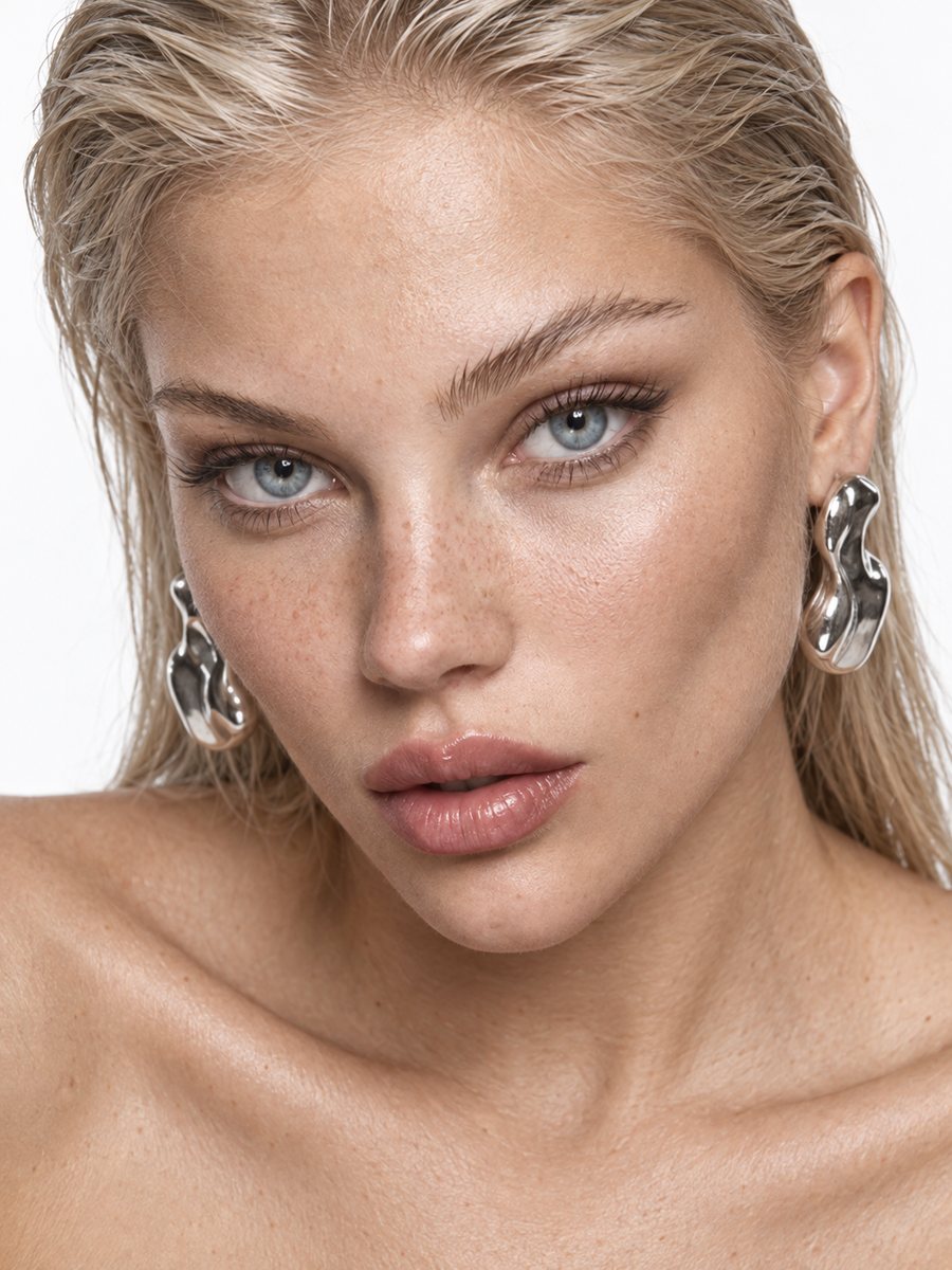 Elena Voss